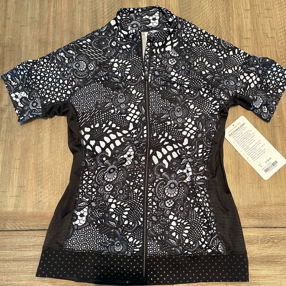 Lululemon Bike Jersey Sz 6 NWT